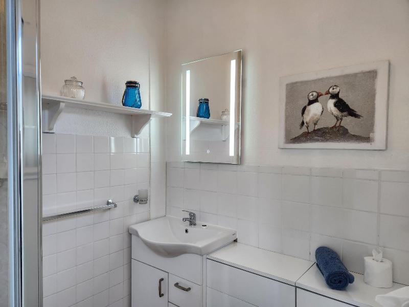 Rose Court Holiday Apartments image