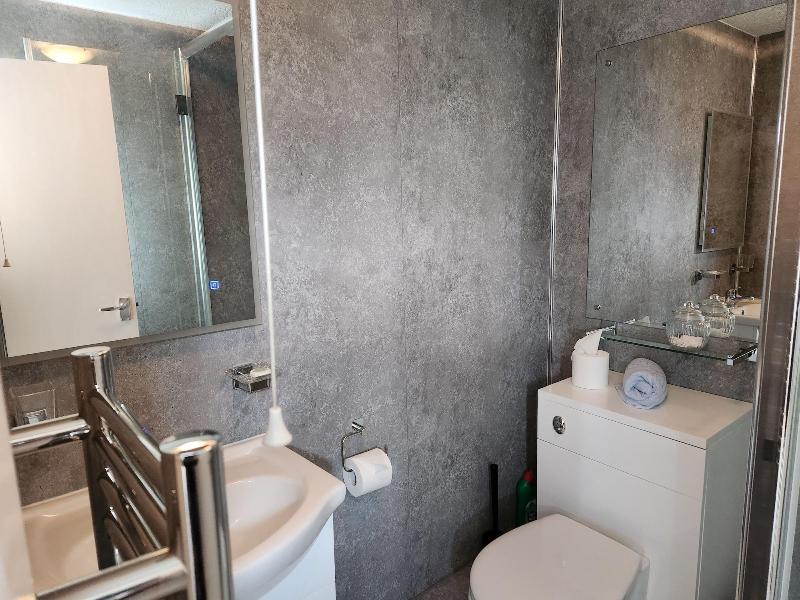 Rose Court Holiday Apartments image