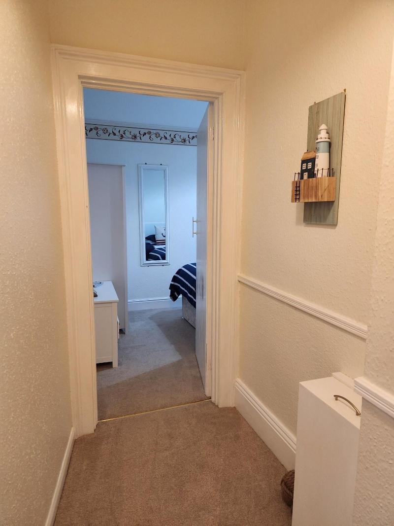Rose Court Holiday Apartments image