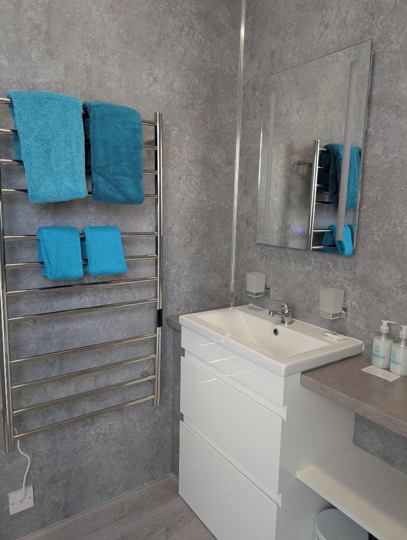Rose Court Holiday Apartments image