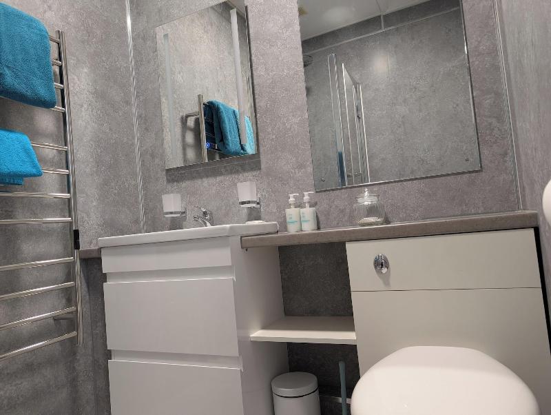 Rose Court Holiday Apartments image