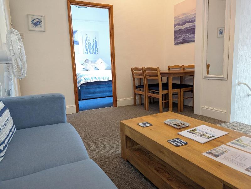 Rose Court Holiday Apartments image
