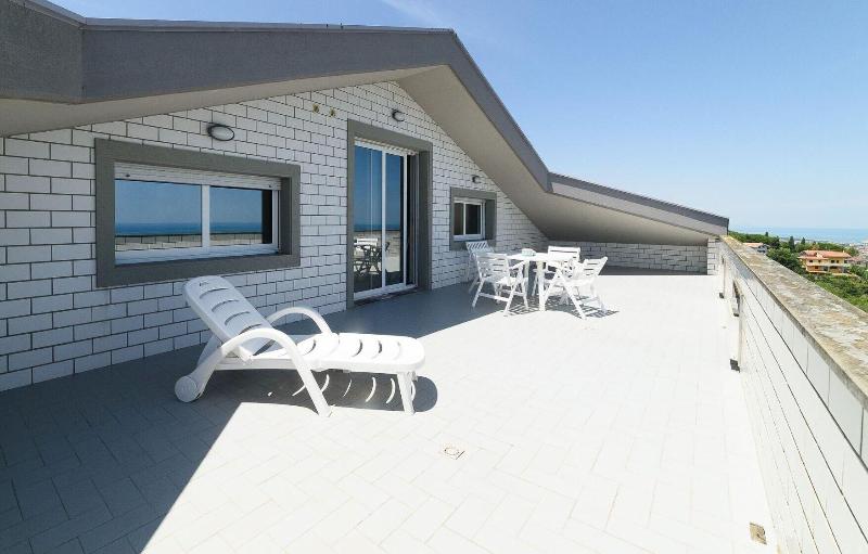 Villa Pescara image