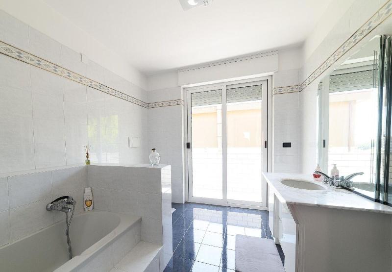 Villa Pescara image