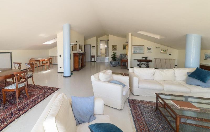 Villa Pescara image