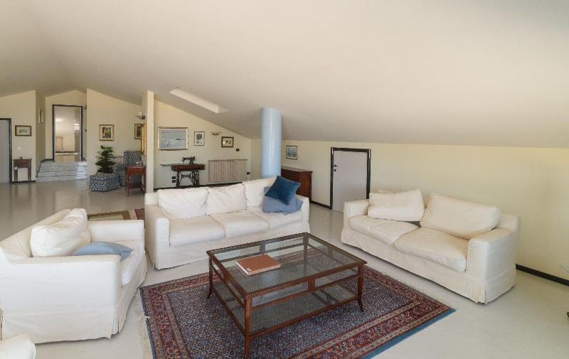 Villa Pescara image