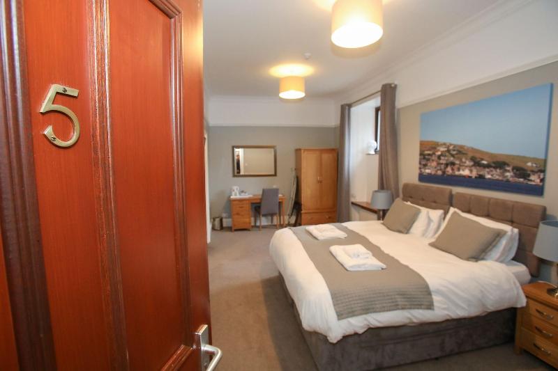 The Royal Hotel Stromness image