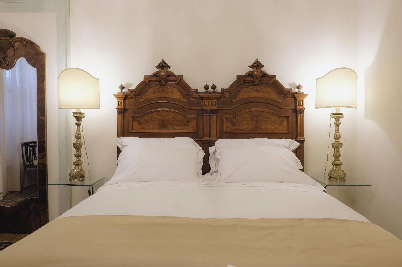 Palazzo Guazzoni Zaccaria image