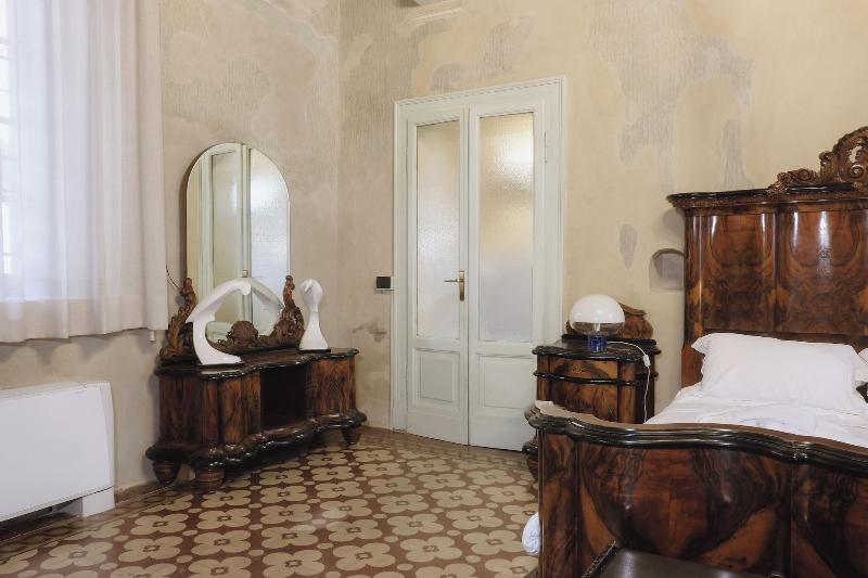 Palazzo Guazzoni Zaccaria image