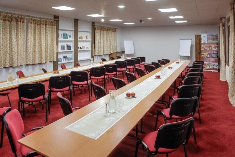 Hotel Strachanovka - Jã¡nska Koliba image