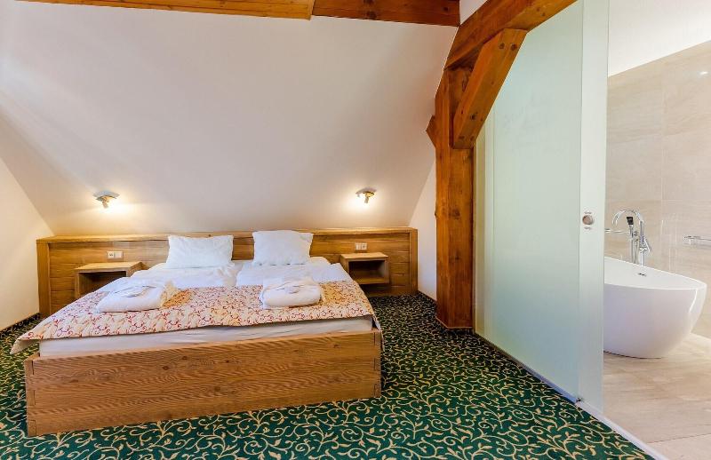 Hotel Strachanovka - Jã¡nska Koliba image
