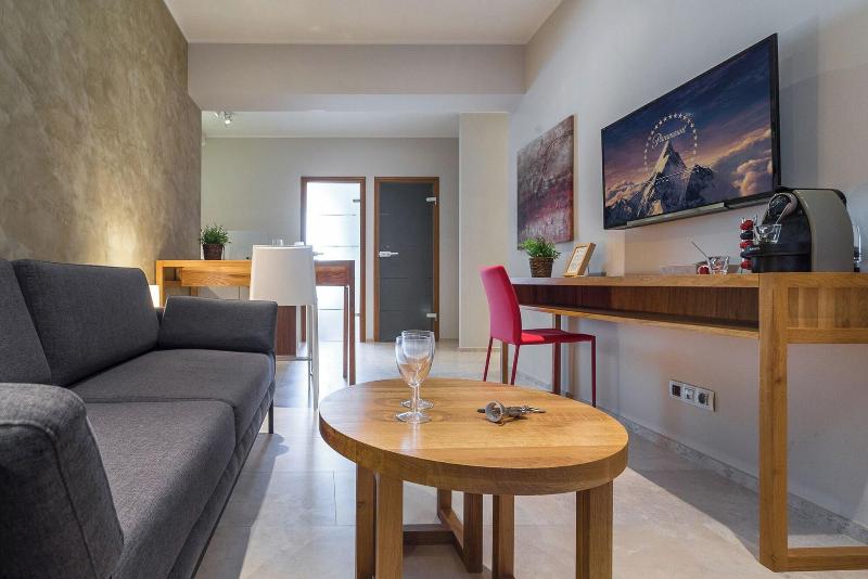 Villa Velvet image