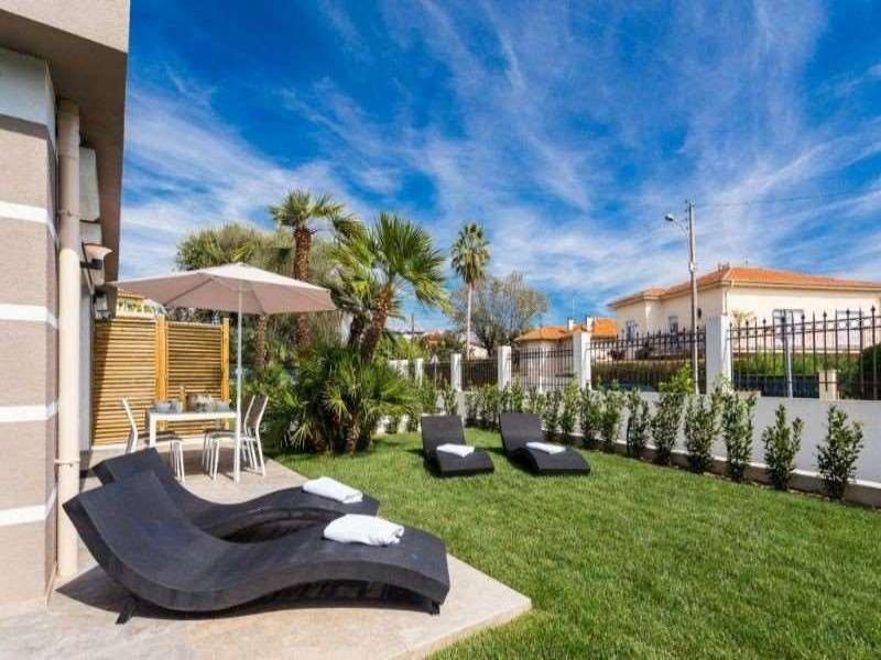 Villa Velvet image