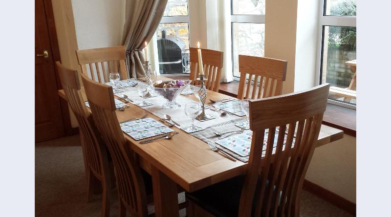 Darwin Cottage Self Catering In Elgin image
