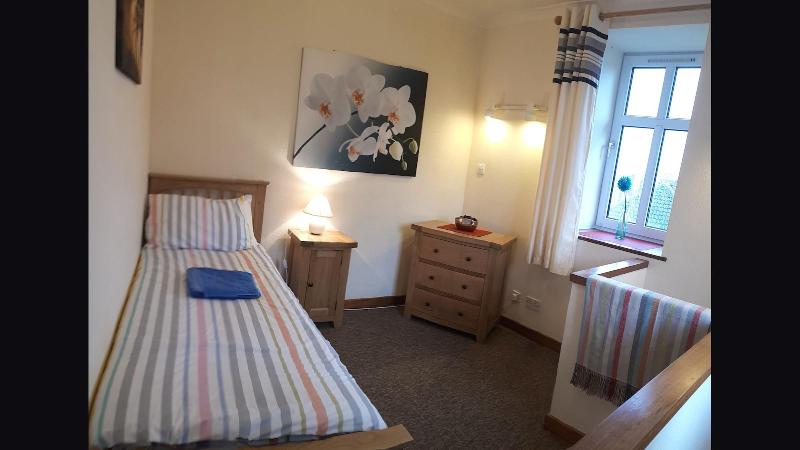 Darwin Cottage Self Catering In Elgin image