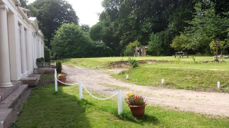 Darwin Cottage Self Catering In Elgin image