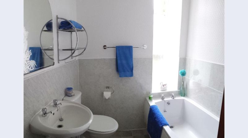Darwin Cottage Self Catering In Elgin image