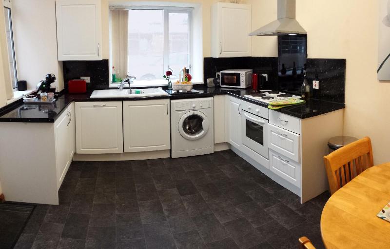 Darwin Cottage Self Catering In Elgin image