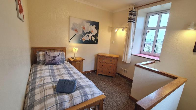 Darwin Cottage Self Catering In Elgin image