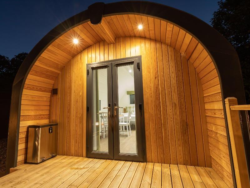 Weedingshall Lodges image