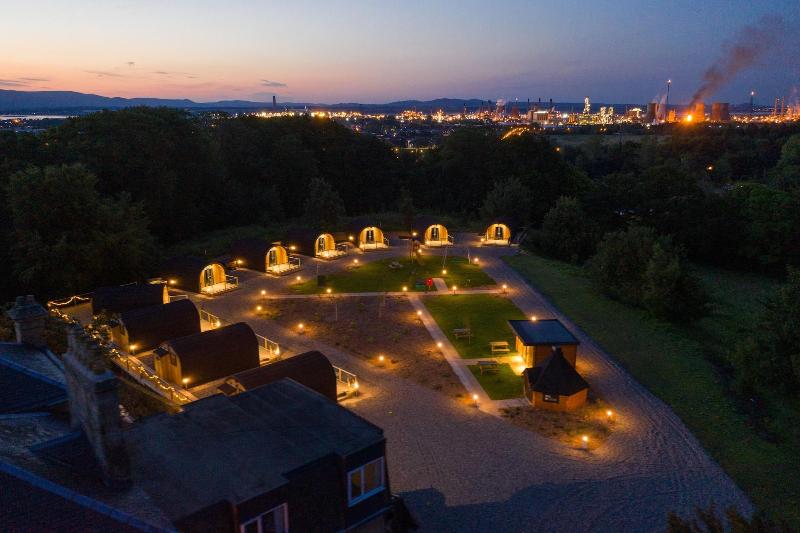 Weedingshall Lodges image