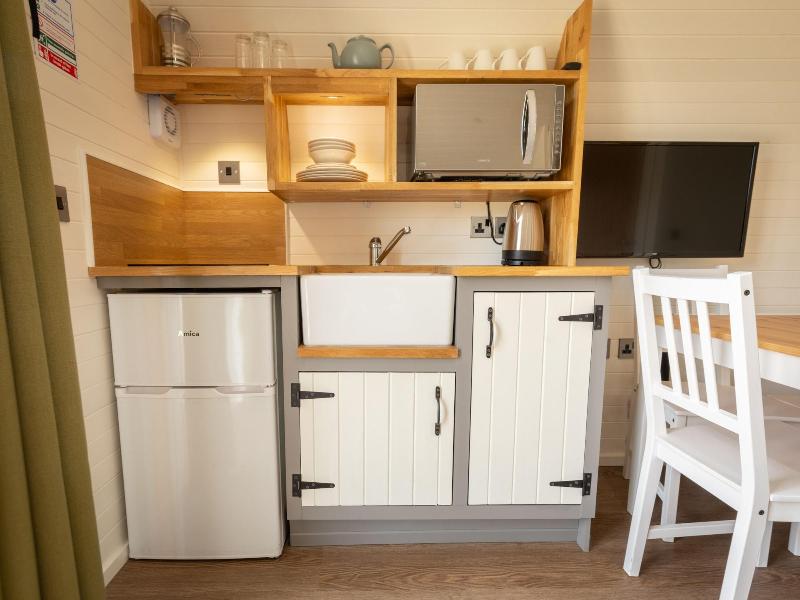 Weedingshall Lodges image