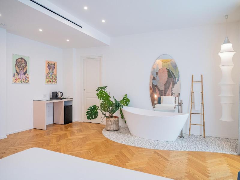 Nerã³ Rooms image