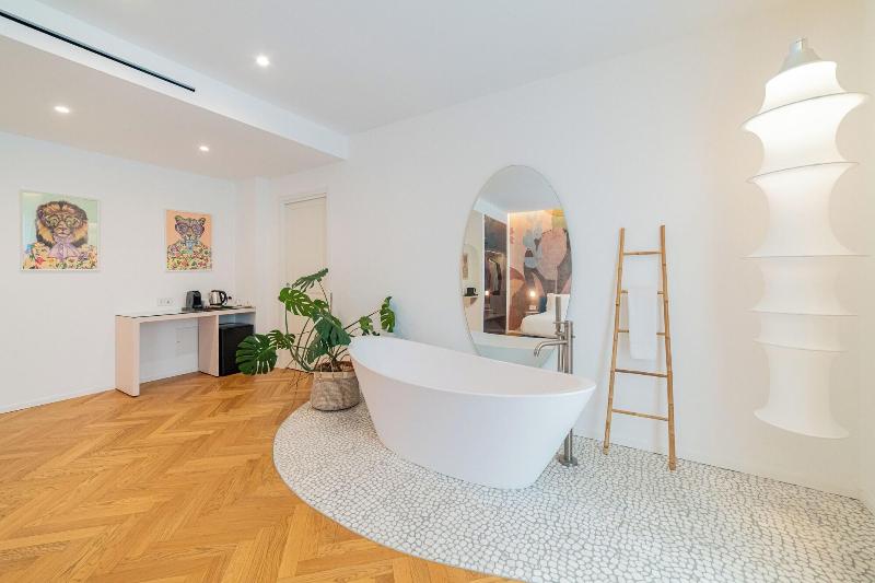 Nerã³ Rooms image