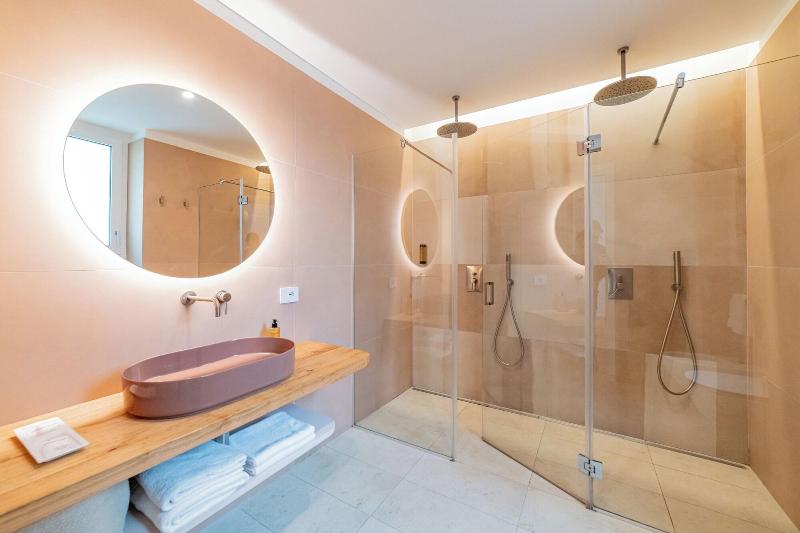Nerã³ Rooms image