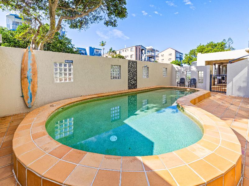 Belaire Place Motel Apartments image