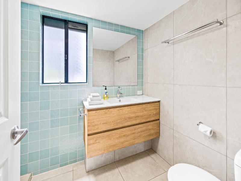 Belaire Place Motel Apartments image