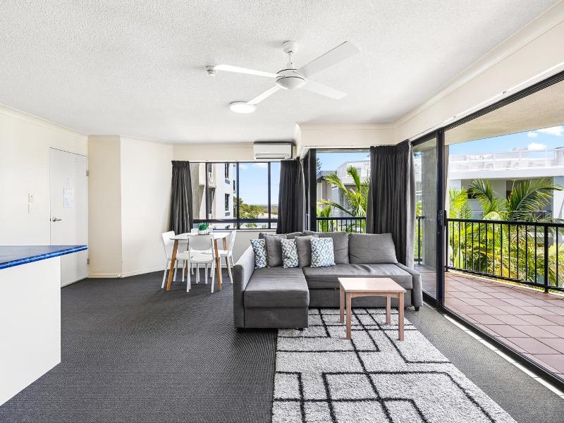 Belaire Place Motel Apartments image
