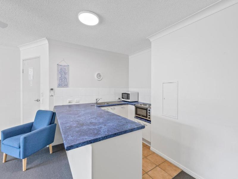 Belaire Place Motel Apartments image