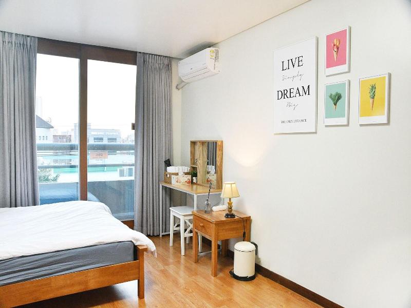 Dolma Guesthouse Hongdae image