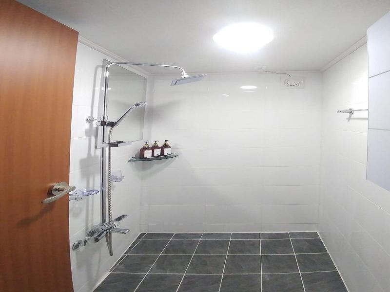 Dolma Guesthouse Hongdae image