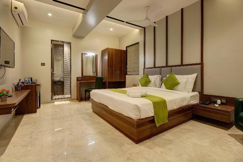 Staybird - Fortune House Business Hotel image