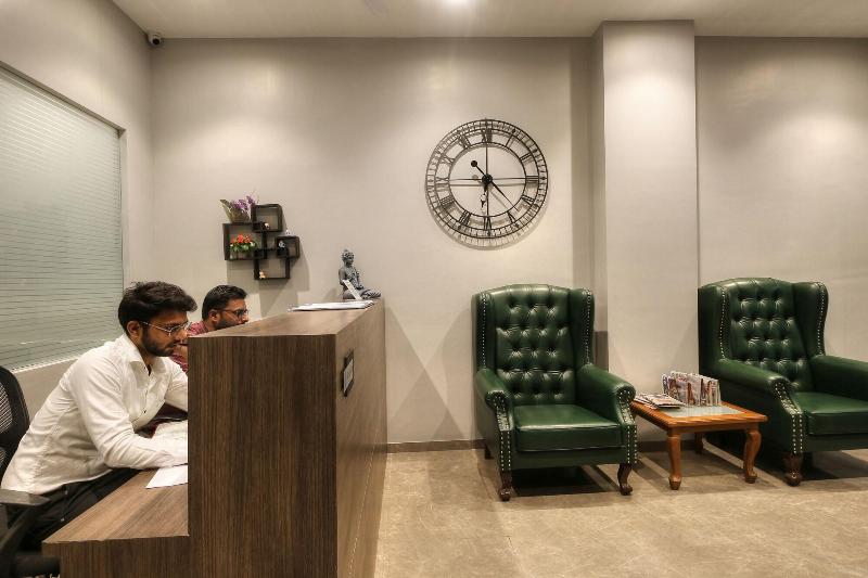 Staybird - Fortune House Business Hotel image