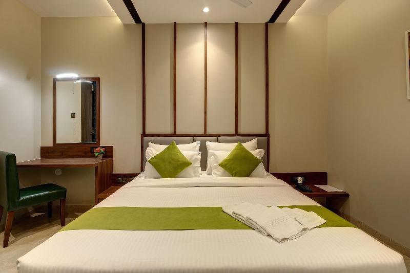 Staybird - Fortune House Business Hotel image