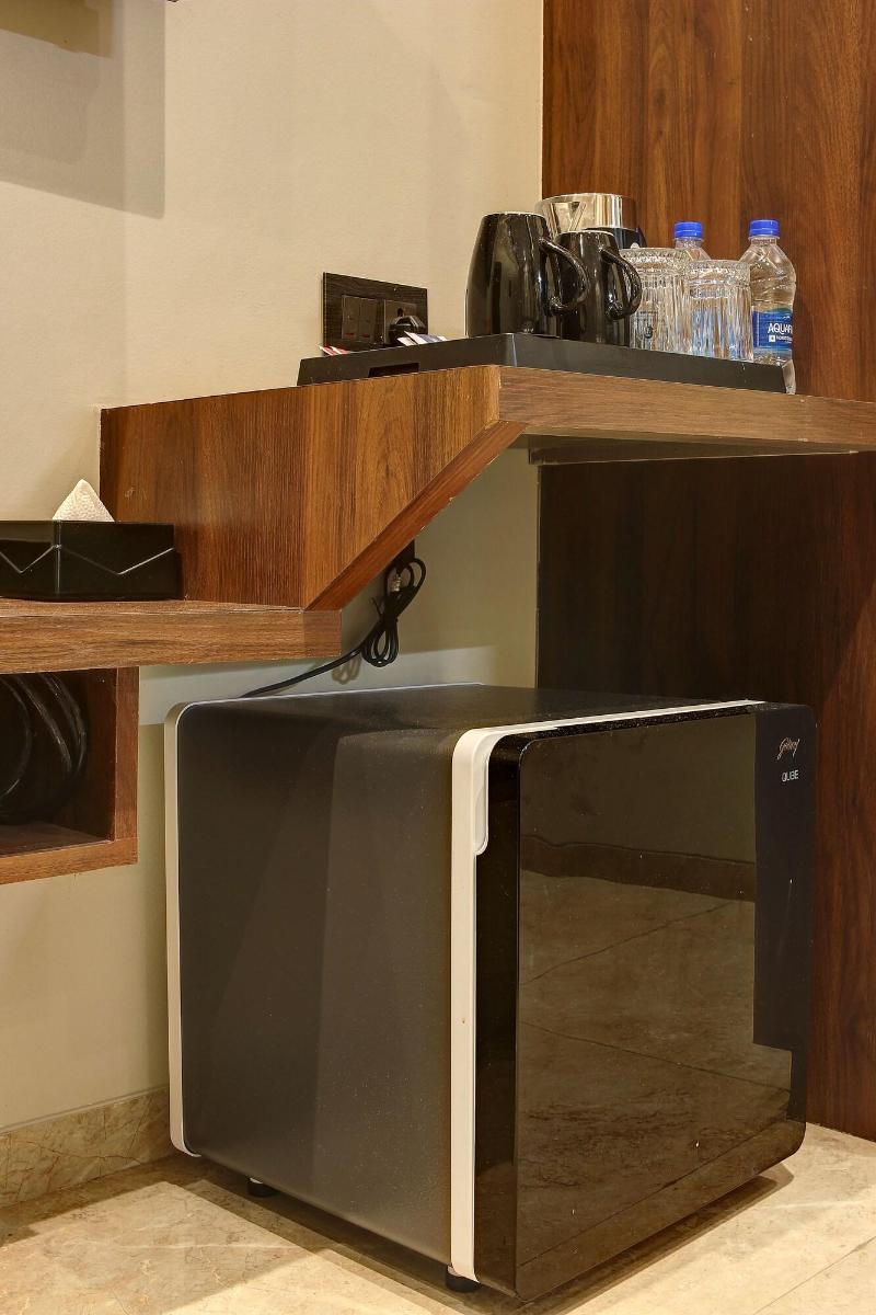 Staybird - Fortune House Business Hotel image