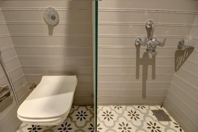 Staybird - Fortune House Business Hotel image