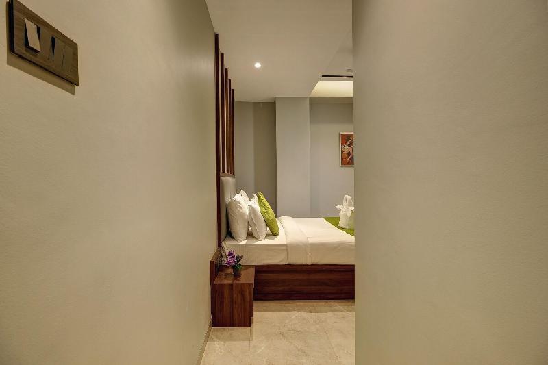Staybird - Fortune House Business Hotel image