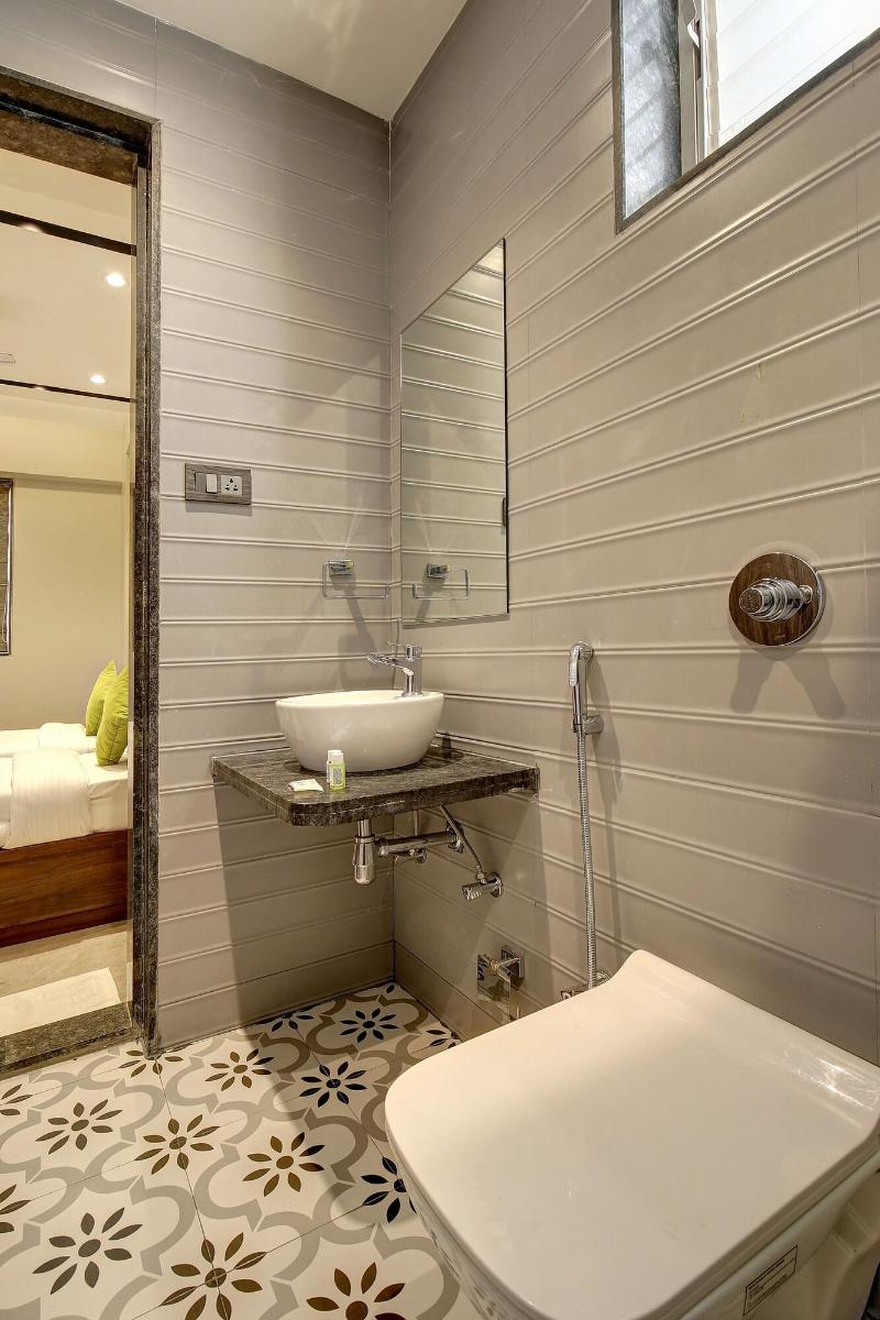 Staybird - Fortune House Business Hotel image