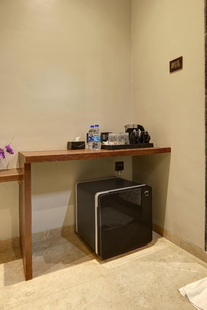 Staybird - Fortune House Business Hotel image