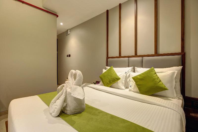 Staybird - Fortune House Business Hotel image