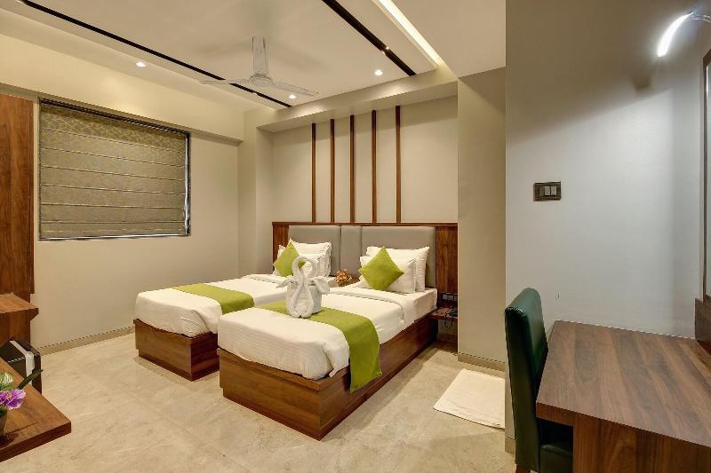 Staybird - Fortune House Business Hotel image