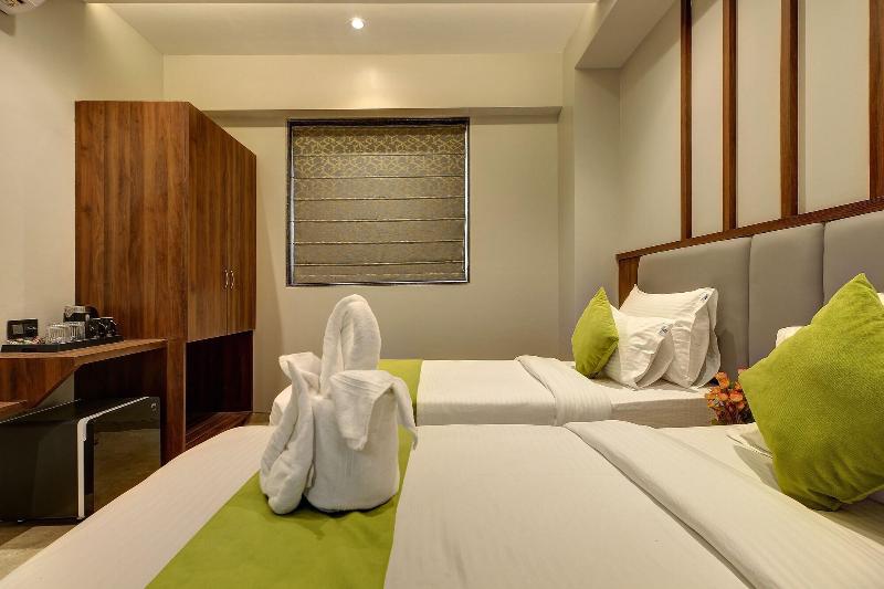 Staybird - Fortune House Business Hotel image