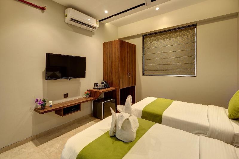 Staybird - Fortune House Business Hotel image
