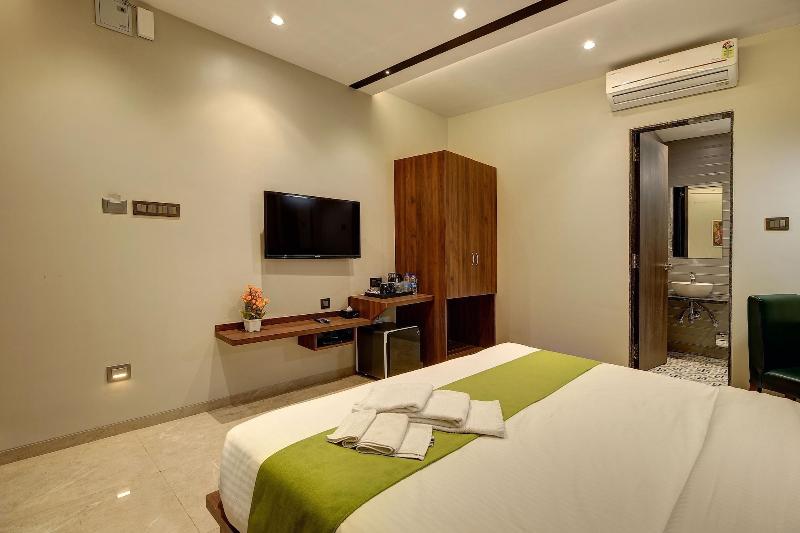 Staybird - Fortune House Business Hotel image