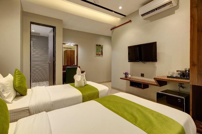 Staybird - Fortune House Business Hotel image