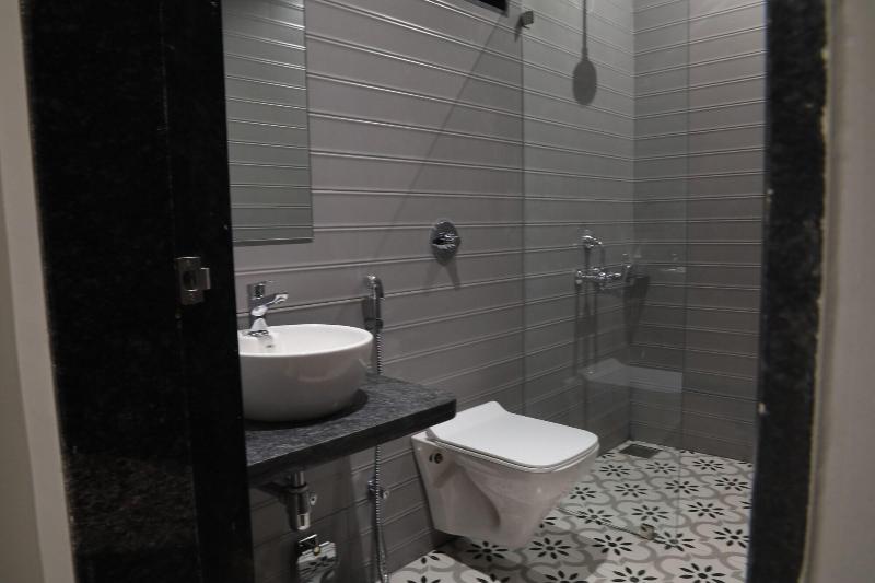 Staybird - Fortune House Business Hotel image